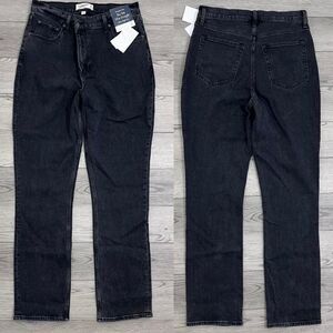 A&F Women Size 30 Cure Love Black The 90s Slim Straight Leg Denim NEW Jean